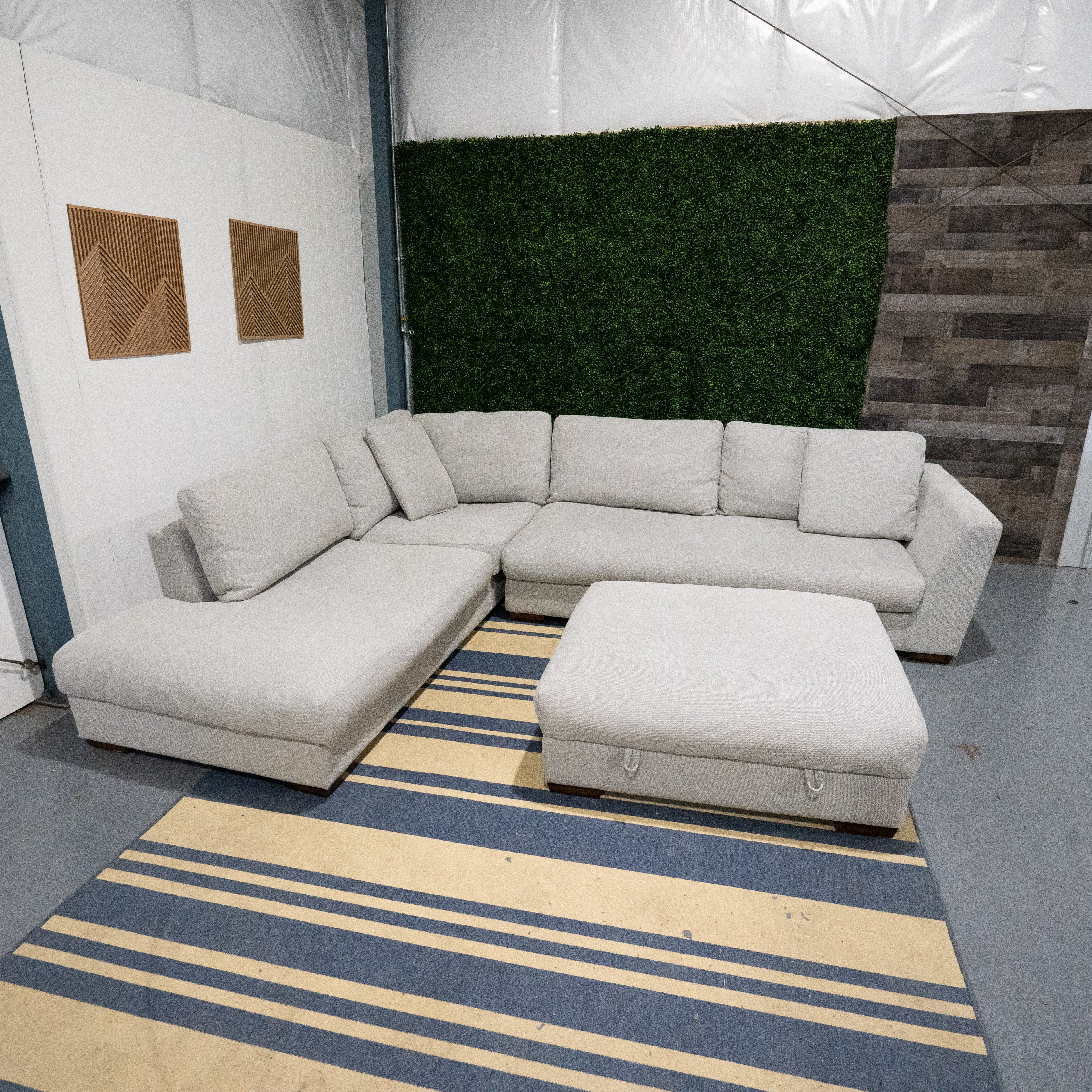 Henredon Larkin Secinal