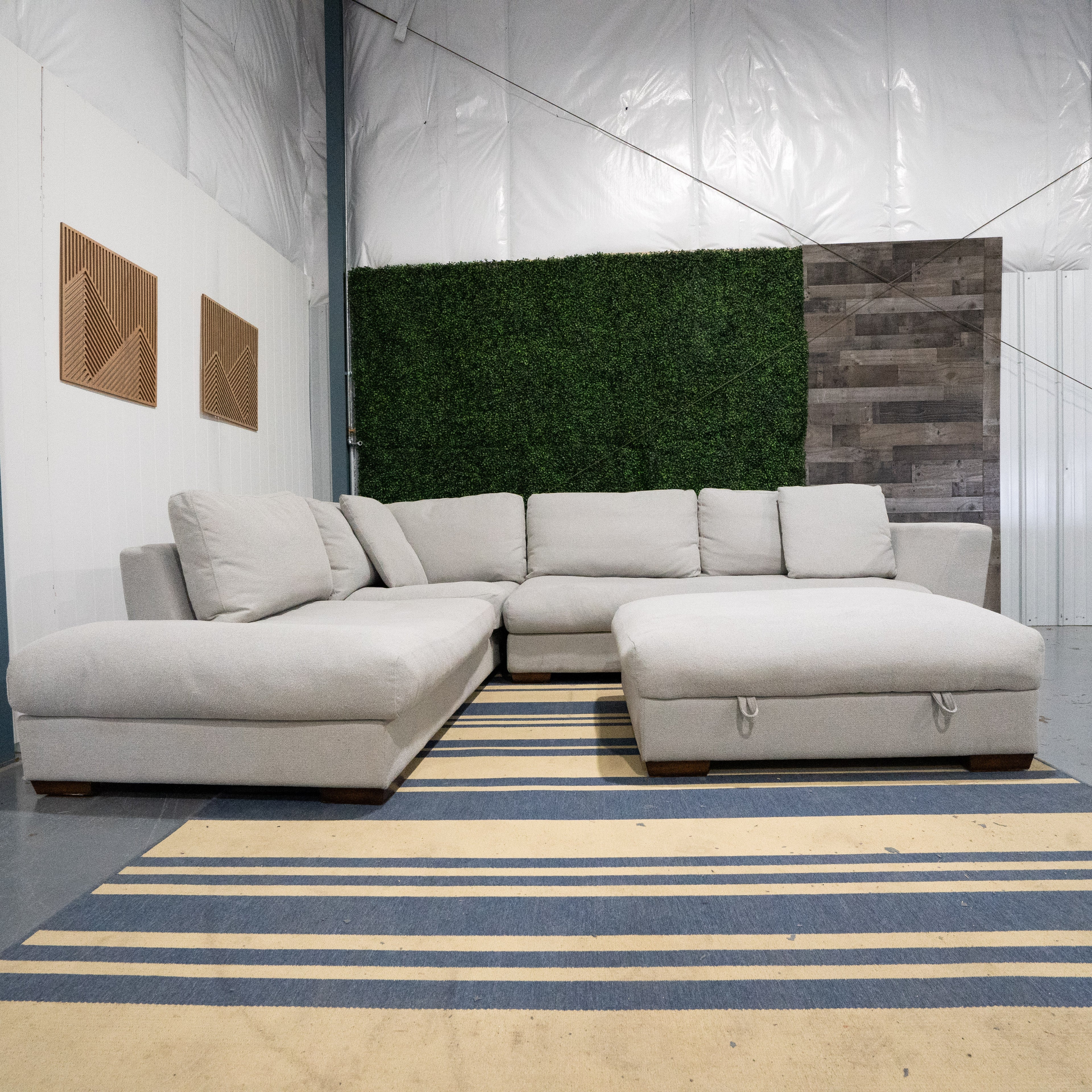 Henredon Larkin Secinal