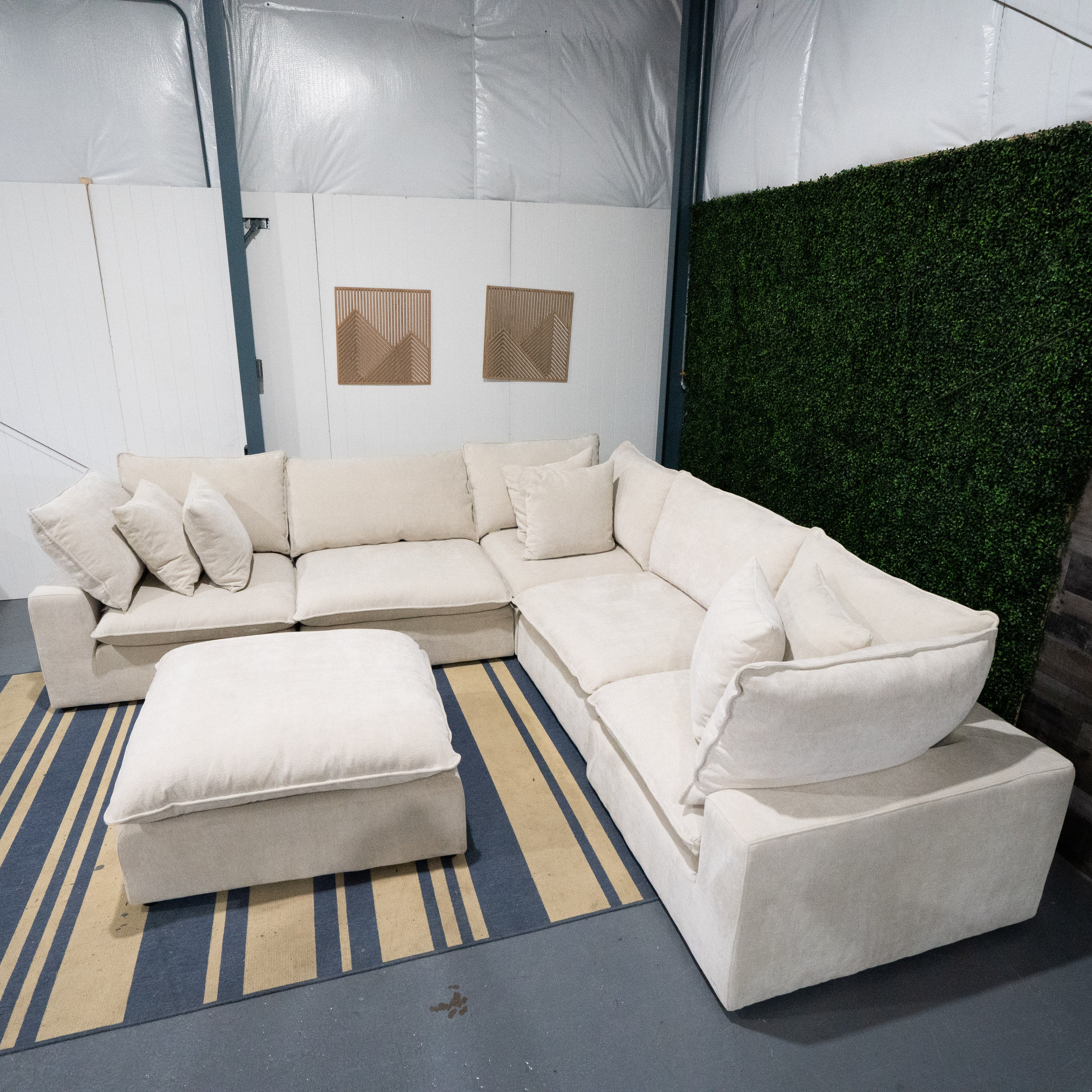 Sereen Modular Sectional