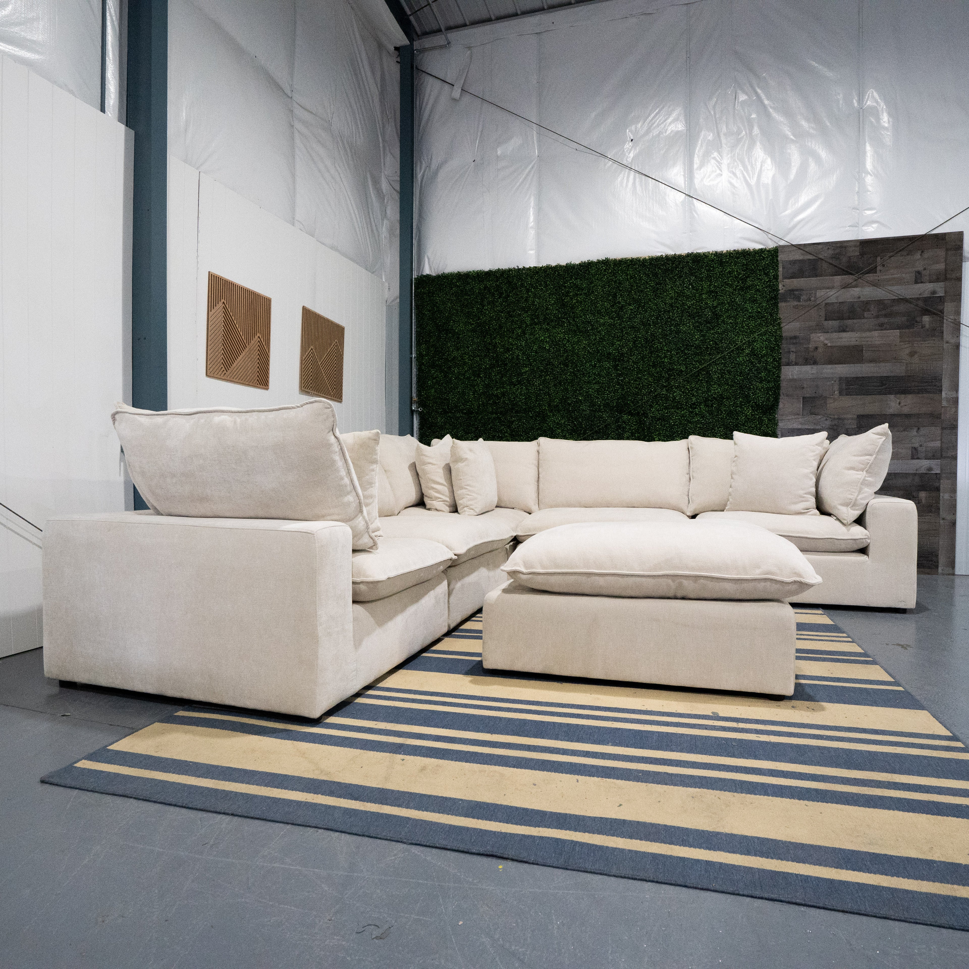 Sereen Modular Sectional