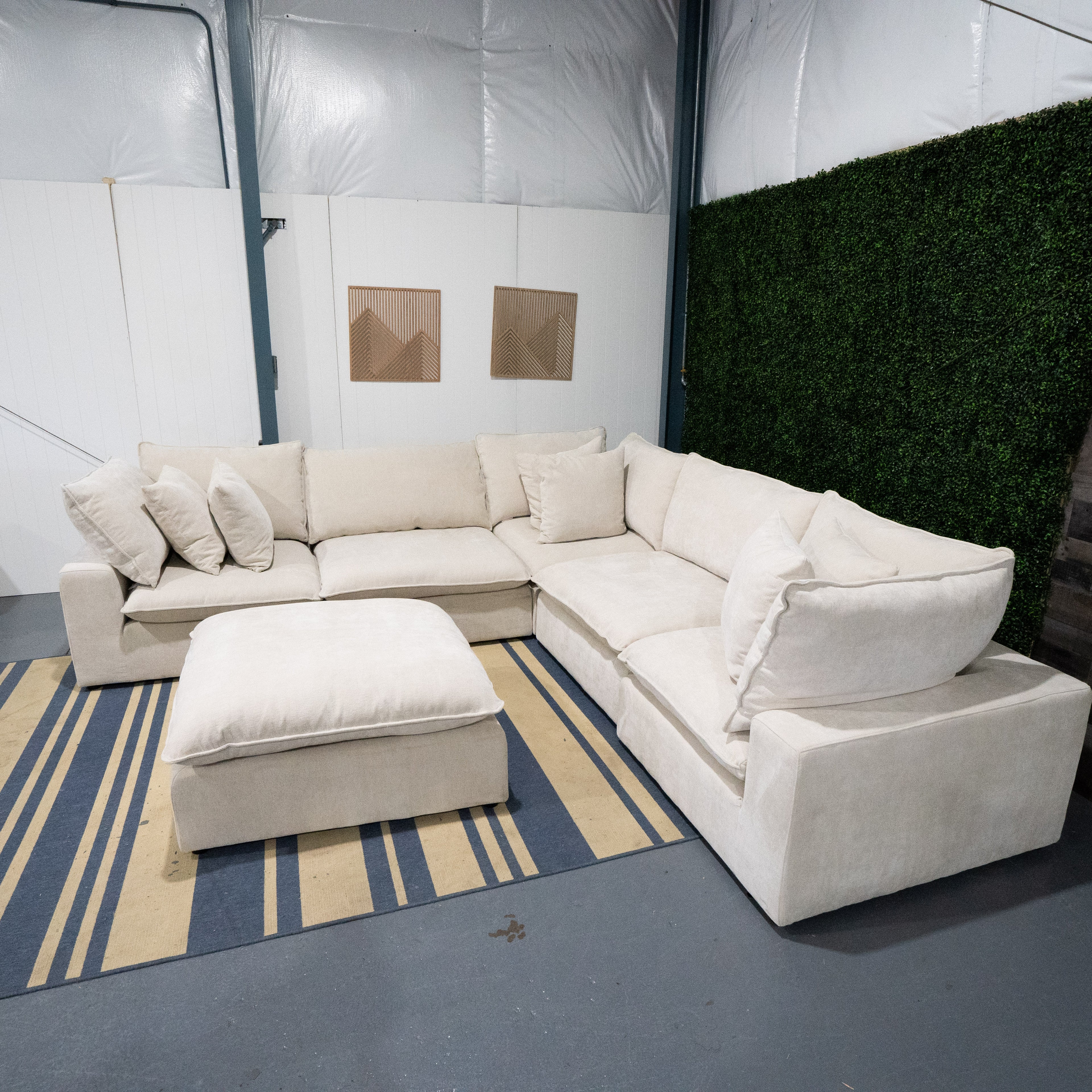Sereen Modular Sectional