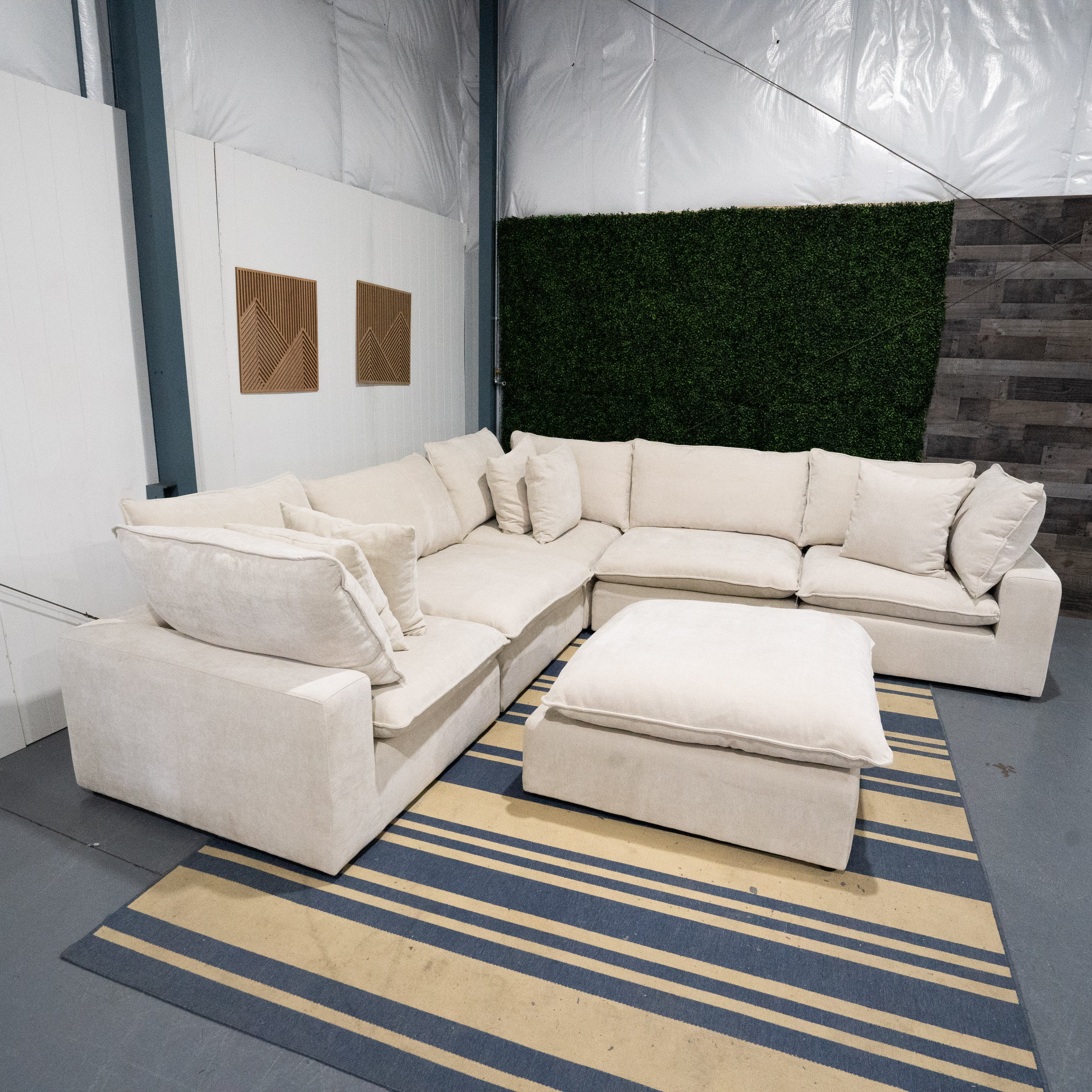 Sereen Modular Sectional