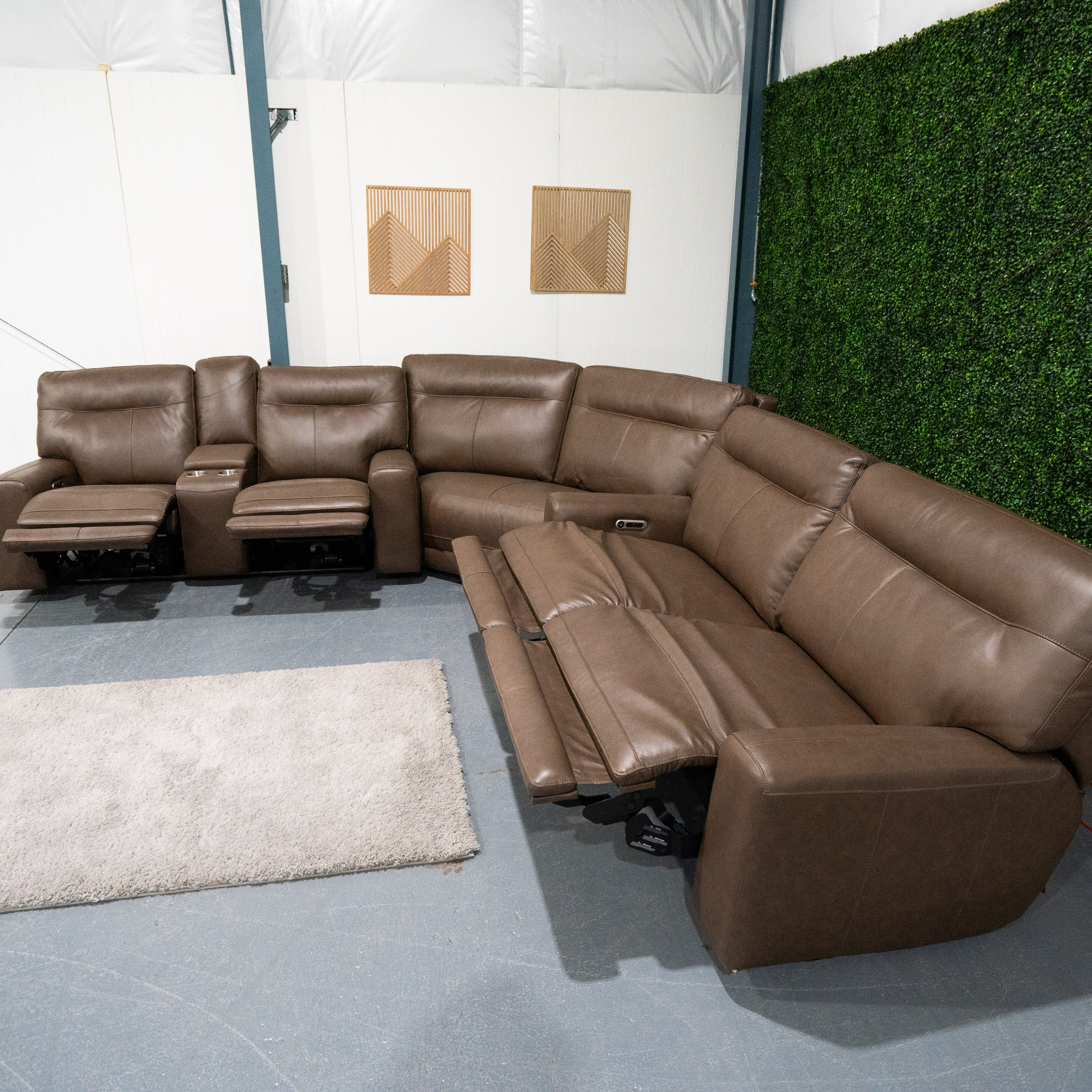 Atlas Sectional